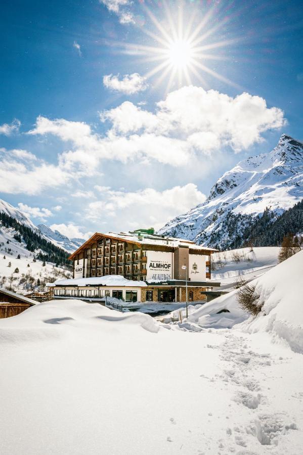 Hotel Almhof Гальтюр Экстерьер фото