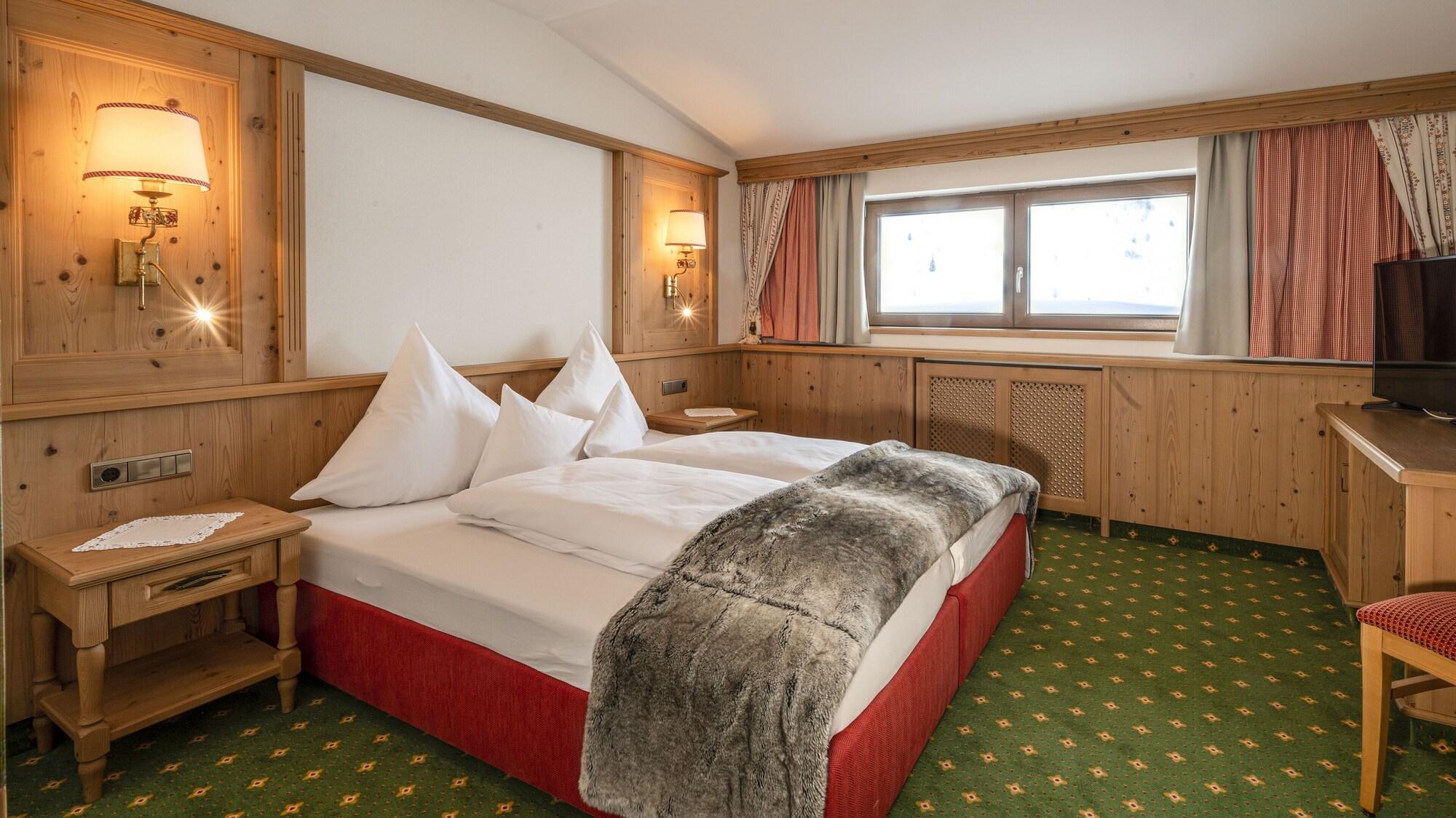 Hotel Almhof Гальтюр Экстерьер фото