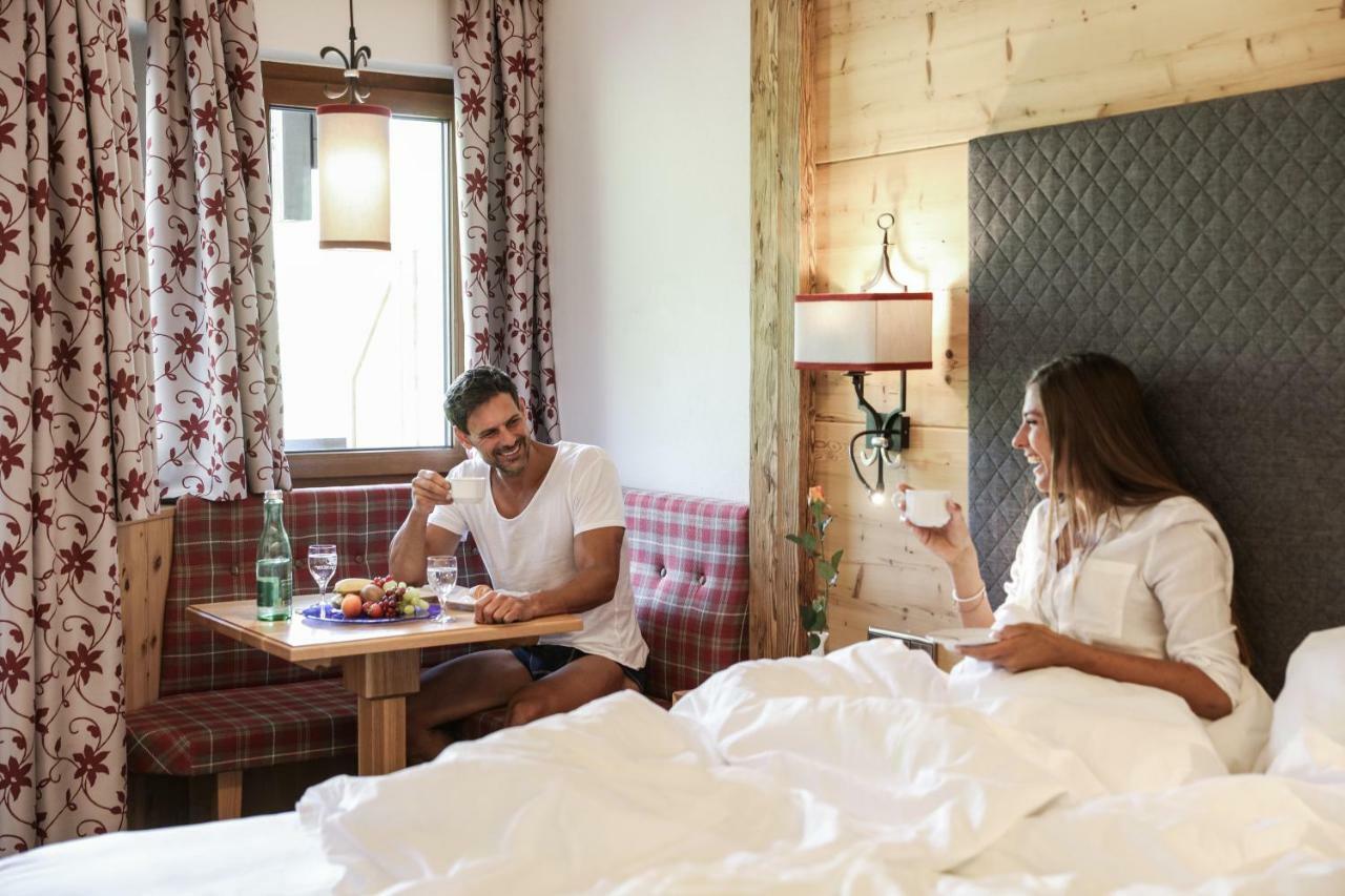 Hotel Almhof Гальтюр Экстерьер фото